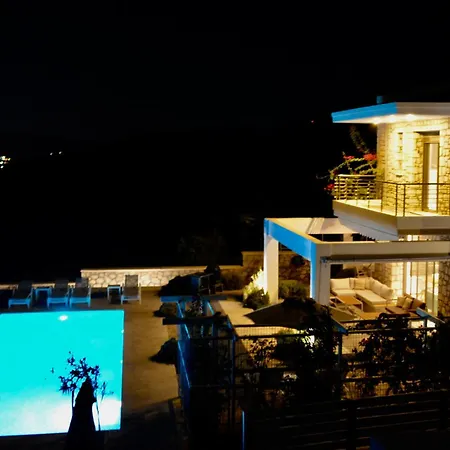 Kokinogremos Villa Kalithies